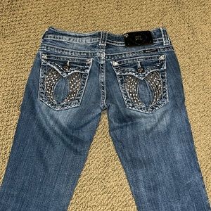 Miss Me size 27 crop